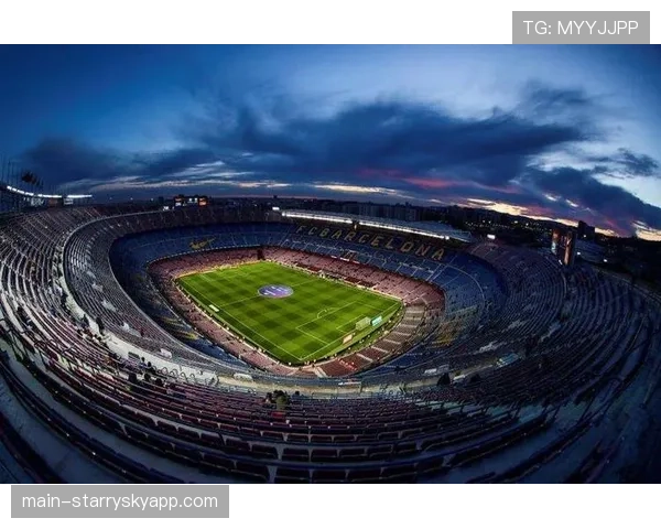 墨西超球队注重边路进攻，传中制造威胁成主流打法